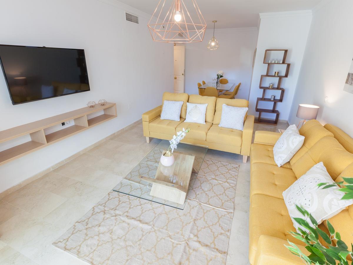 Vacation Marbella I Contemporary Central Apartment, Swimming-Pool, 24-7 Security, A Minute From The Marina, The Sea And Luxury Shopping Экстерьер фото